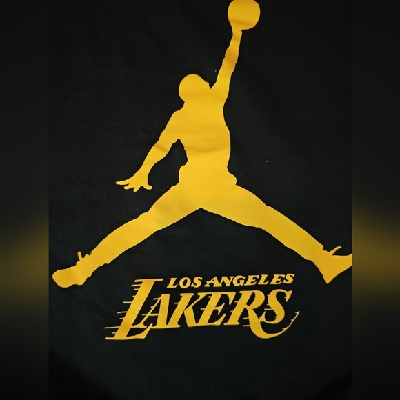 Los Angeles Lakers Nike Jordan NBA Long Sleeve Black Shirt Youth XL 18/20 - Picture 5 of 9